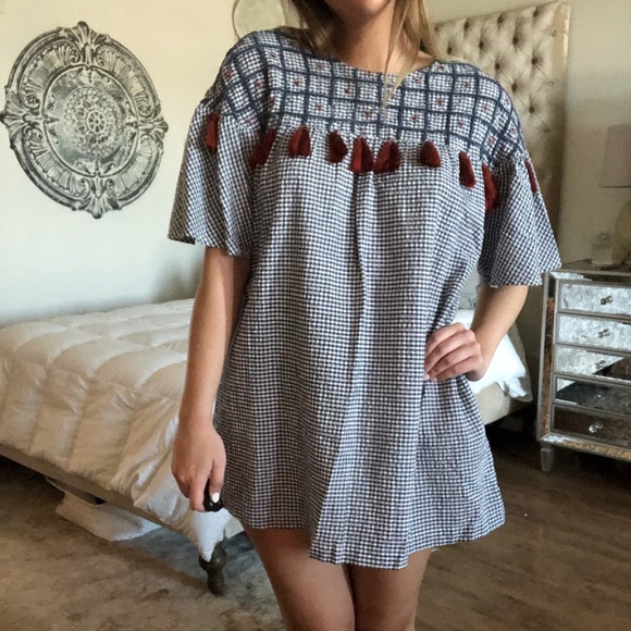 Zara Dresses & Skirts - Zara Gingham Shift Dress